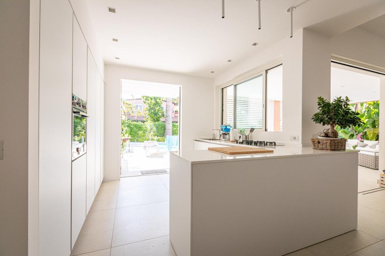 Villa Ametista Portorosa 푸르나리 외부 사진