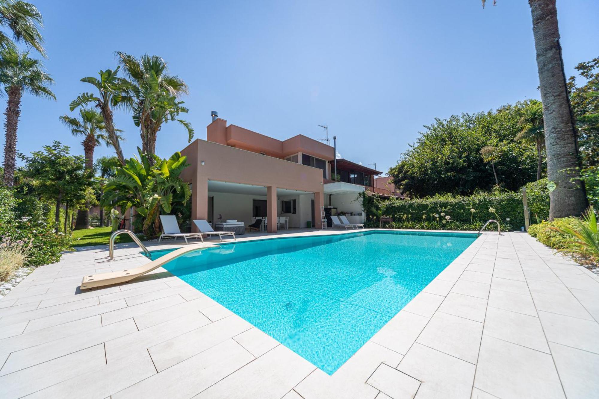 Villa Ametista Portorosa 푸르나리 외부 사진
